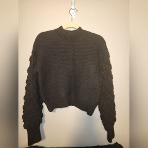 Harper Heritage knit crew neck black sweater with bubble sleeves